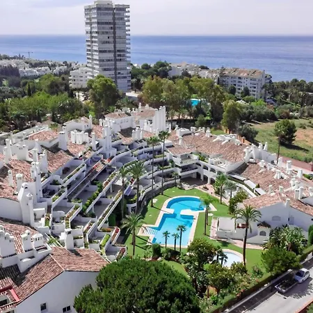 Birdie Beach House דירה מארבלה